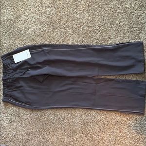 NWT Lululemon On the Right Track Pant
